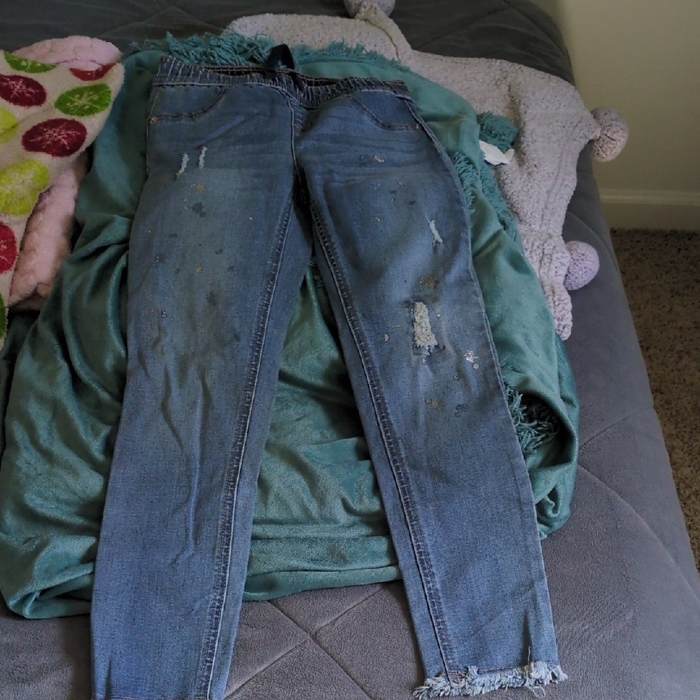 Women's Distressed Blue Jeans